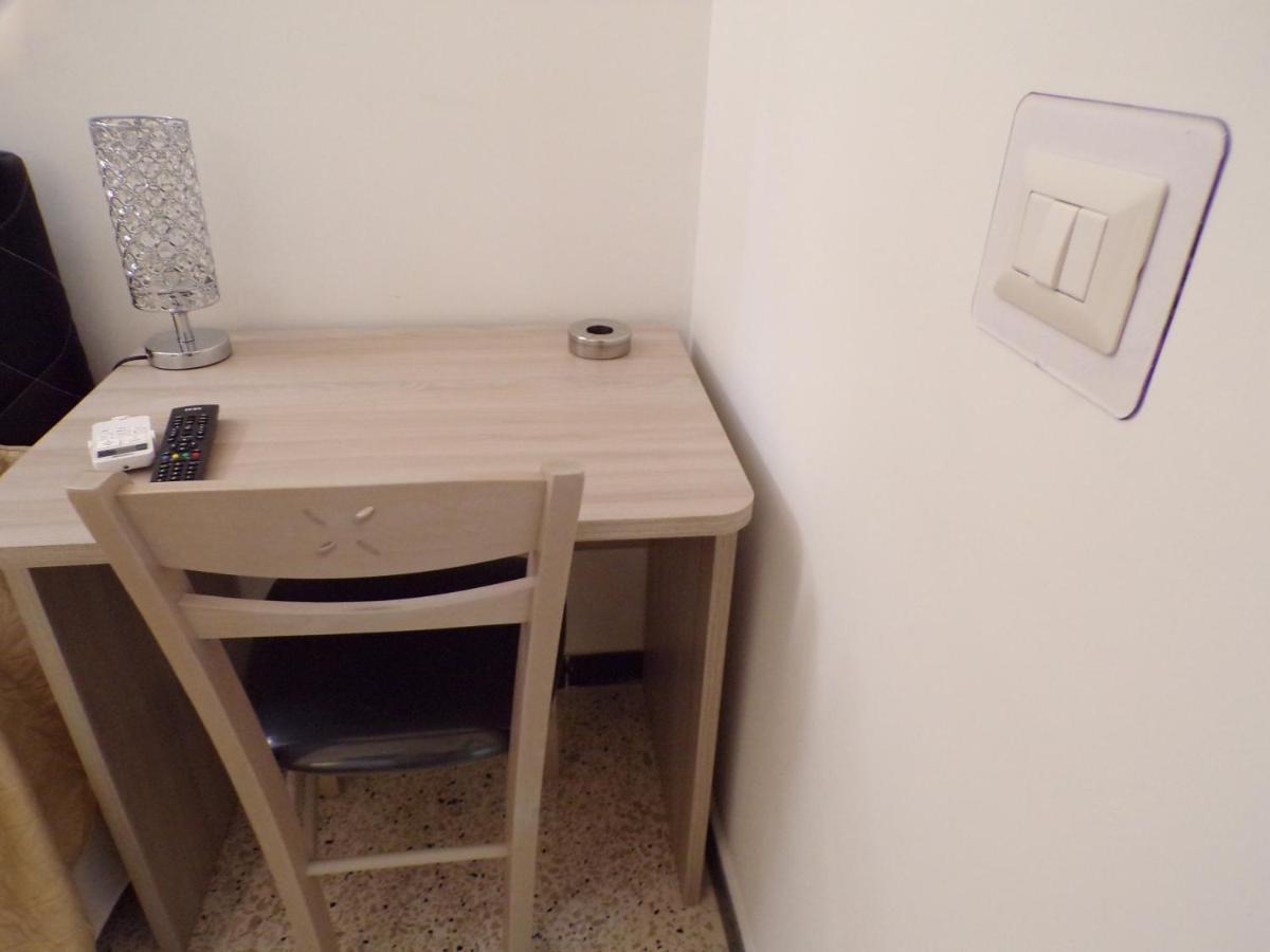 Nuova Aurora Rent Rooms Roccalumera Exterior photo