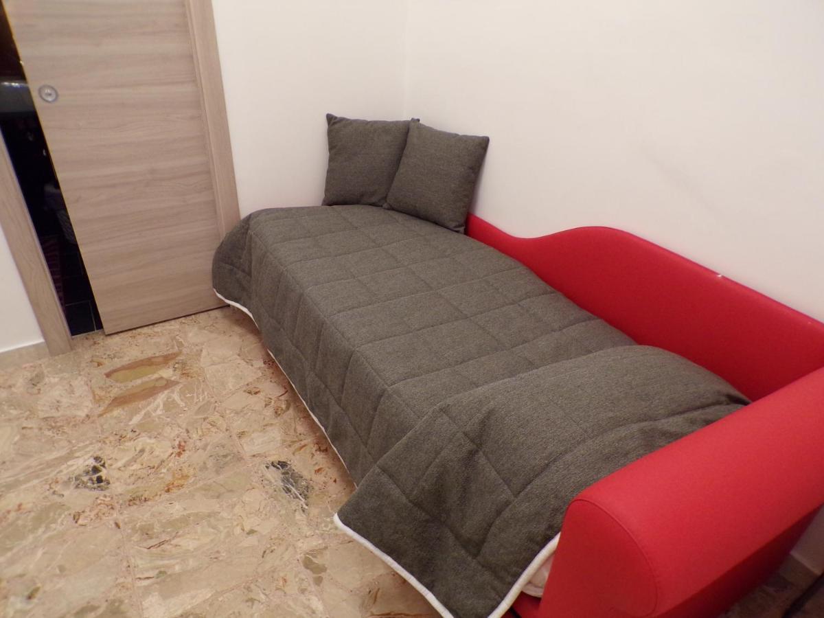 Nuova Aurora Rent Rooms Roccalumera Exterior photo